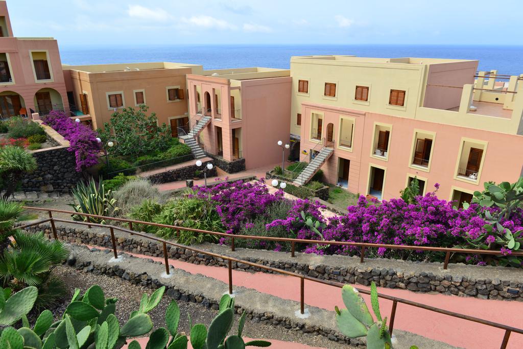 Suvaki Resort Madonna Delle Grazie Экстерьер фото